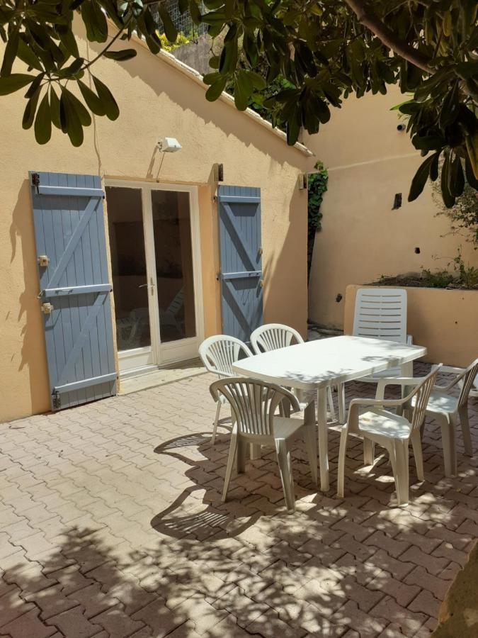 Appartement T1 Йер Экстерьер фото